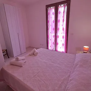 https://appartamenti-le-lune.in-sardinia.net